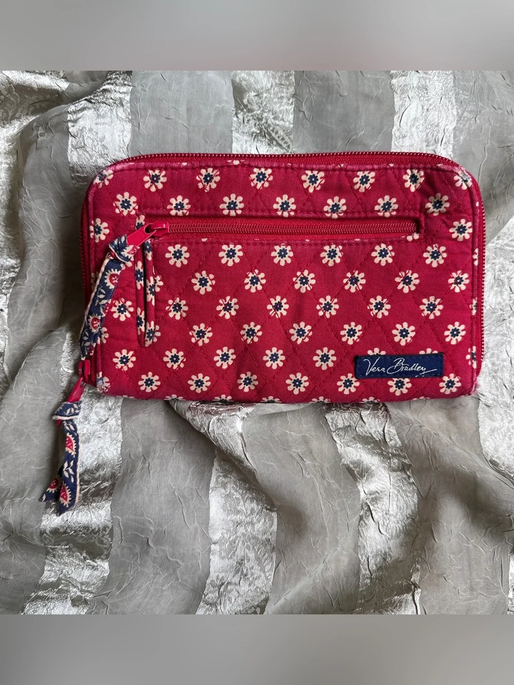 🛍️ 2 for $10 Vintage Red Foral Vera Bradley Quiltedy Zip Wallet Upcycle Project